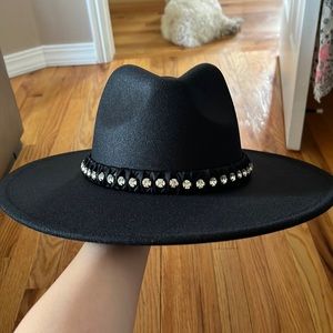 brand new never worn hat